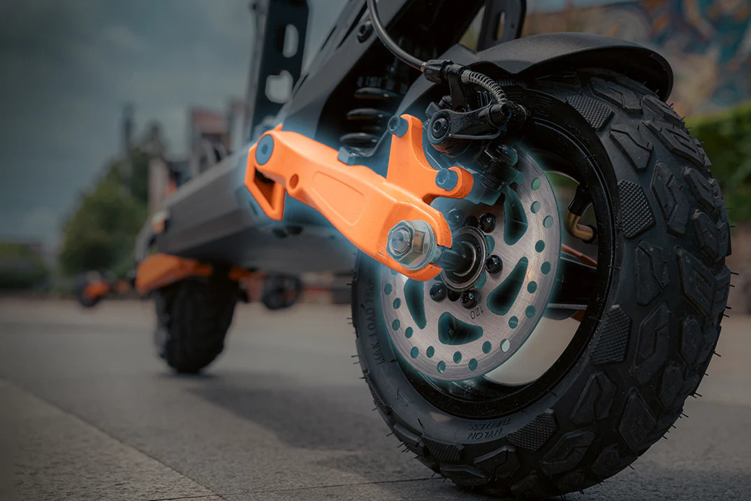 KuKirin G2 Pro - widok na tarczę hamulcową